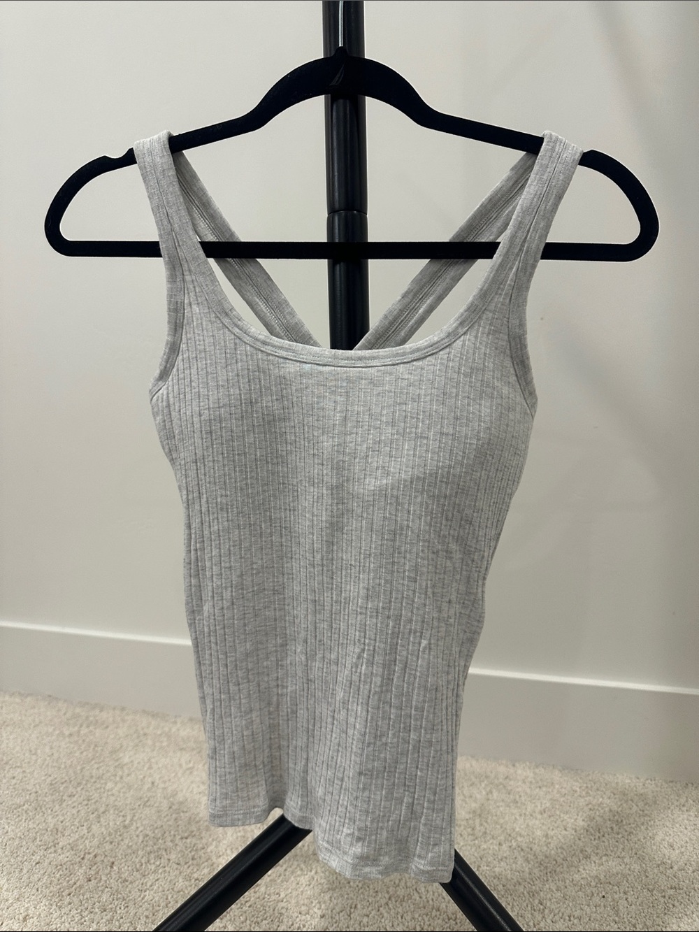 Vuori Ribbed Tank Top in Light Gray
